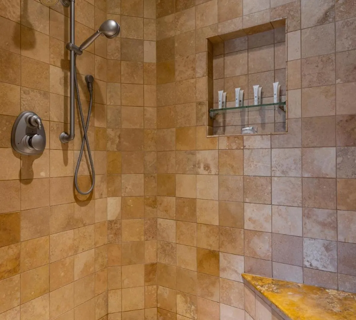 בית נופש הוילה וויקולואה Hilton Pool Pass Included, Kolea - Luxe Penthouse